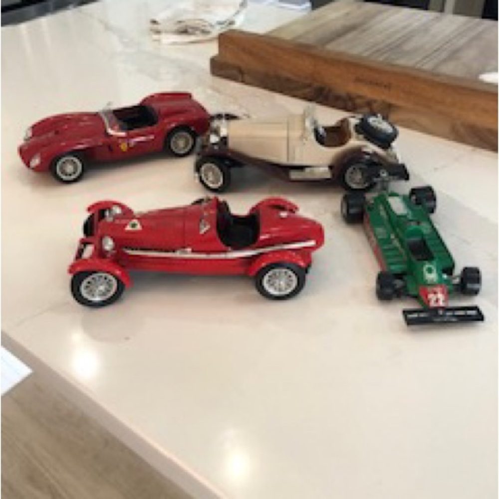 Vintage group of quality model cars 4 mostly bburago